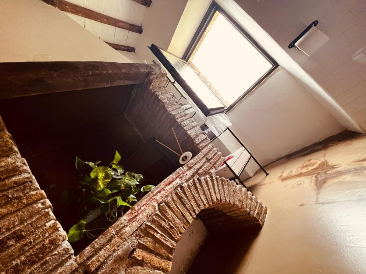 La Casa Sui Tetti -Calcata Apartment Exterior foto